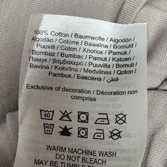 Queen Tee - Picture 5 of 5